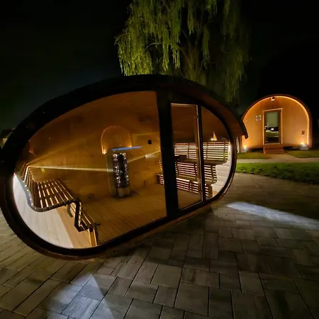 Glamour & - Free Hot Tub E Sauna 山林小屋