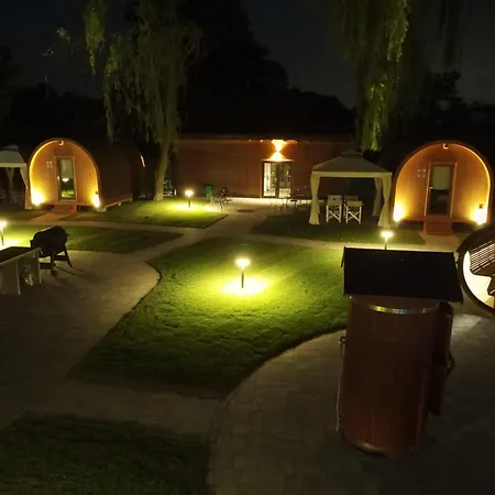 Domek letniskowy Glamour & - Free Hot Tub E Sauna *
