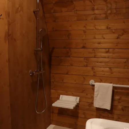 Glamour & - Free Hot Tub E Sauna *